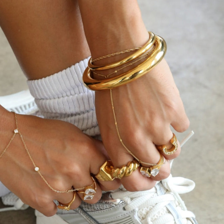 That Girl Hand Chain