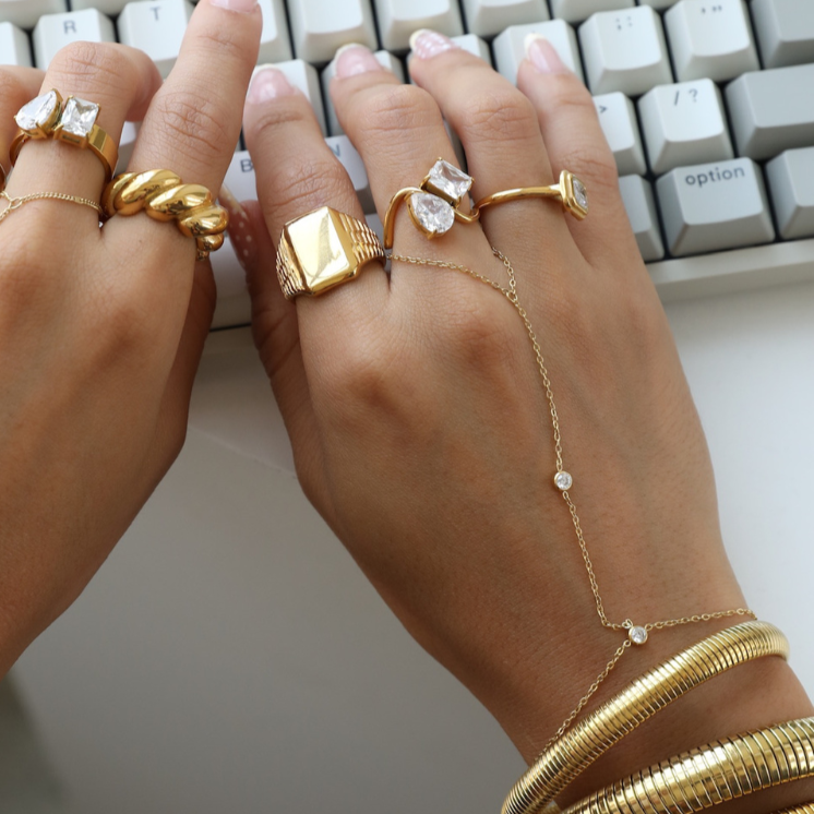 That Girl Hand Chain