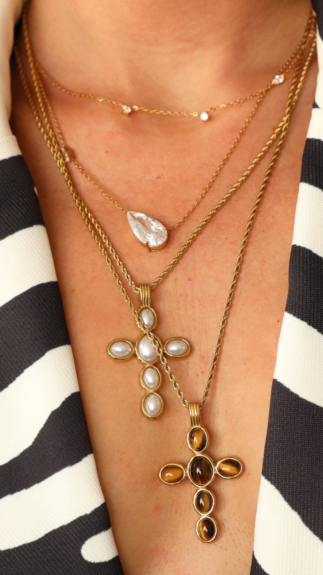 MODEL OFF DUTY - NECK STACK
